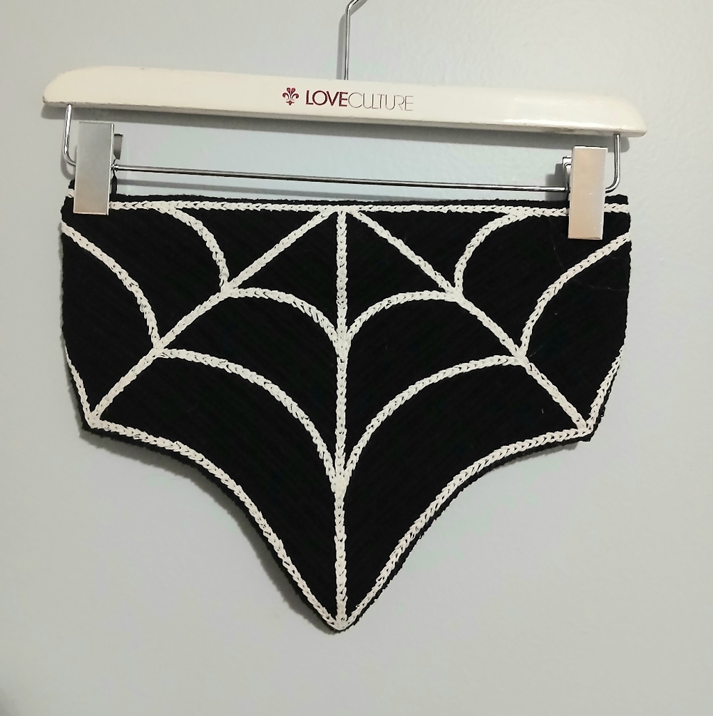 Unbranded Black Crochet Crop Top with White Trim